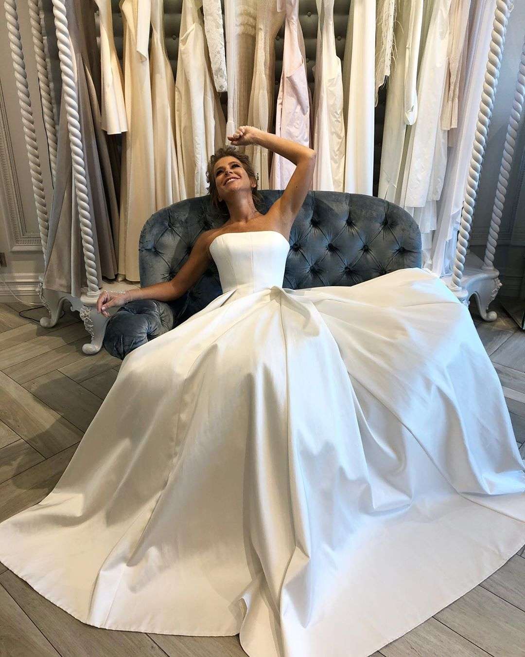 Скоро... Юлия Барановская выбирает настоящее свадебное платье