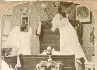 Закохані пари.