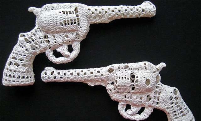 Пістолет на коклюшки.