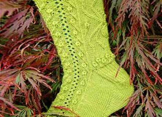 Красиві шкарпетки спицями. Опис