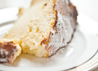 Рецепти з м’яким сиром – “королівська” запіканка і кращі сирники