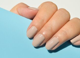 Що відбувається, коли вам стає жарко під час гелевого манікюру?