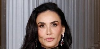 Демі Мур оновила тенденцію оголеного одягу цією заворожуючою прозорою сукнею на LACMA Gala