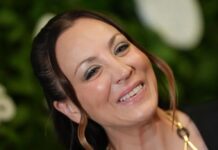 Донька Кейлі Куоко Матильда виглядає як примхливий (і стильний!) підліток на чарівному новому знімку