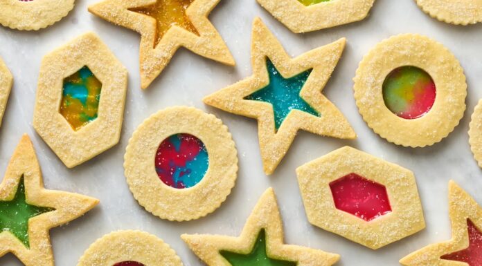 Вітражне печиво: покрокова інструкція зі створення барвистих святкових солодощів