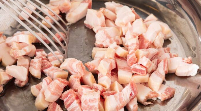 Чому бекон стає м’яким і як кухарі цього уникають