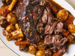 Тушкована тушкована яловичина з японським каррі: оновлення смаку