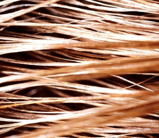 Гіалуронова Кислота для Волосся: Повне Посібник зі Зволоження Шкіри Голови у 2026 році