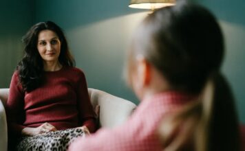 Розвінчання поширених міфів про терапію: що дійсно потрібно для зцілення