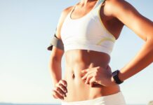 Чи шкідлива засмага? Дерматологи пояснюють, як УФ впливає на шкіру