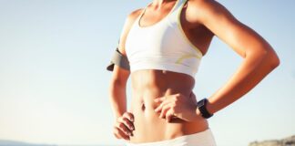 Чи шкідлива засмага? Дерматологи пояснюють, як УФ впливає на шкіру