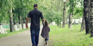 Подолання Дитячих Тяжок: Стійкість, Травма та Лікування