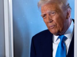 Подолання прірви: як спілкуватися з родичами, які потрапили під вплив екстремістських переконань