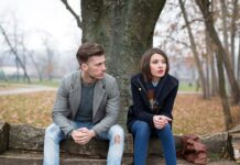 Мінне поле побачень: уроки найгірших перших зустрічей з інтернету